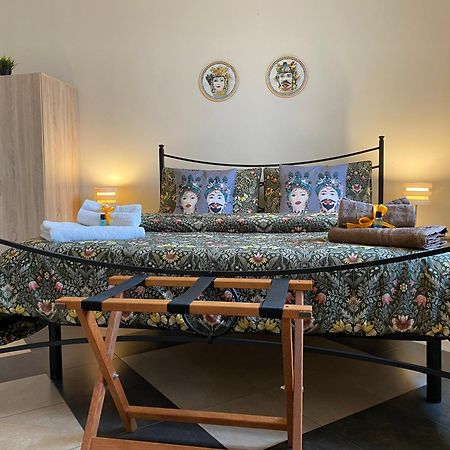 b&b da Jasmine Santa Teresa Di Riva Esterno foto