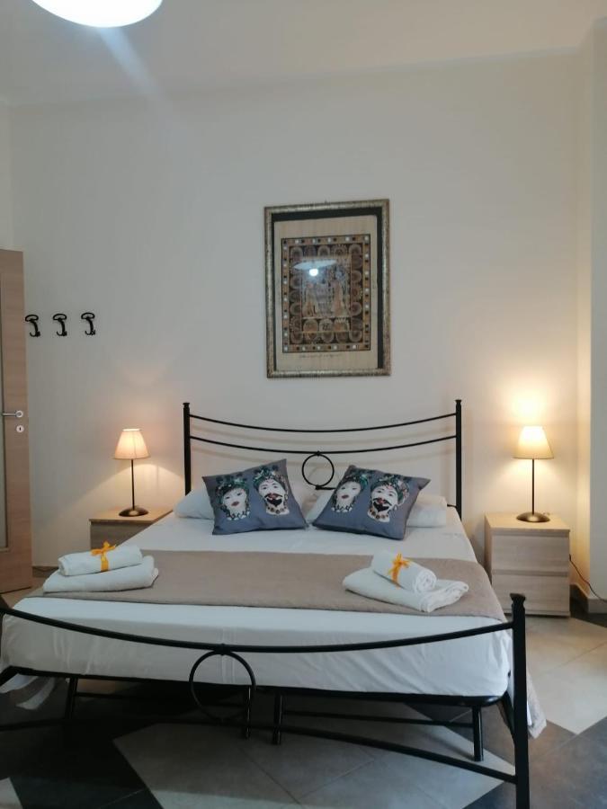b&b da Jasmine Santa Teresa Di Riva Esterno foto